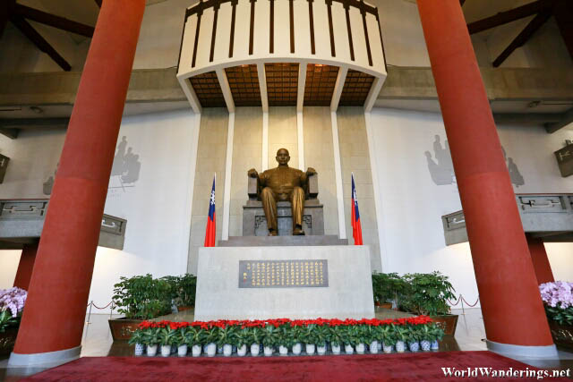 Statue of Sun Yat-sen