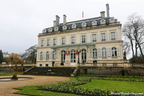 Elegant Hôtel de Ville d'Epernay