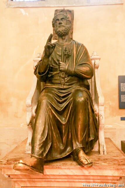 Statue of Saint Peter at Inside Saint-Pierre de Montmartre