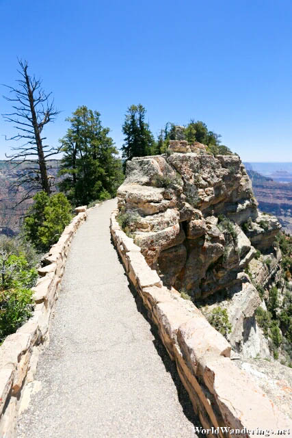Trail to Bright Angel Point