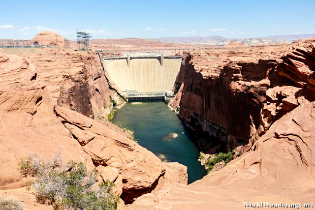 View from the Glen Canyon Dam Overlook