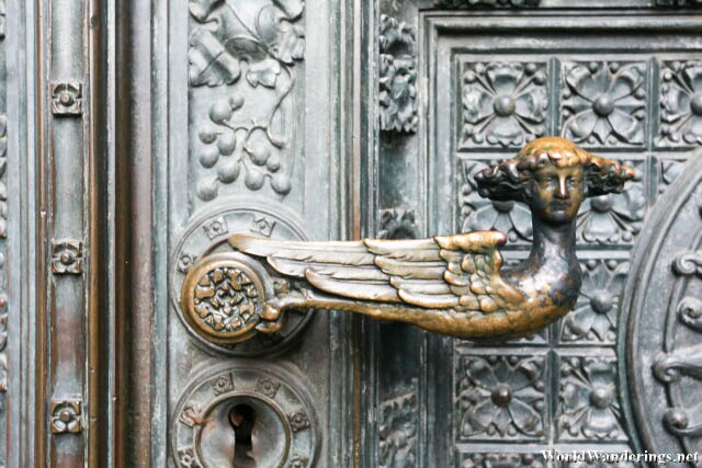 Unique Door Handle at Köln Cathedral
