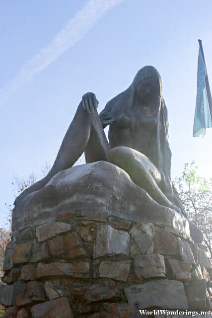 Statue of Loreley at Sankt Goarhausen